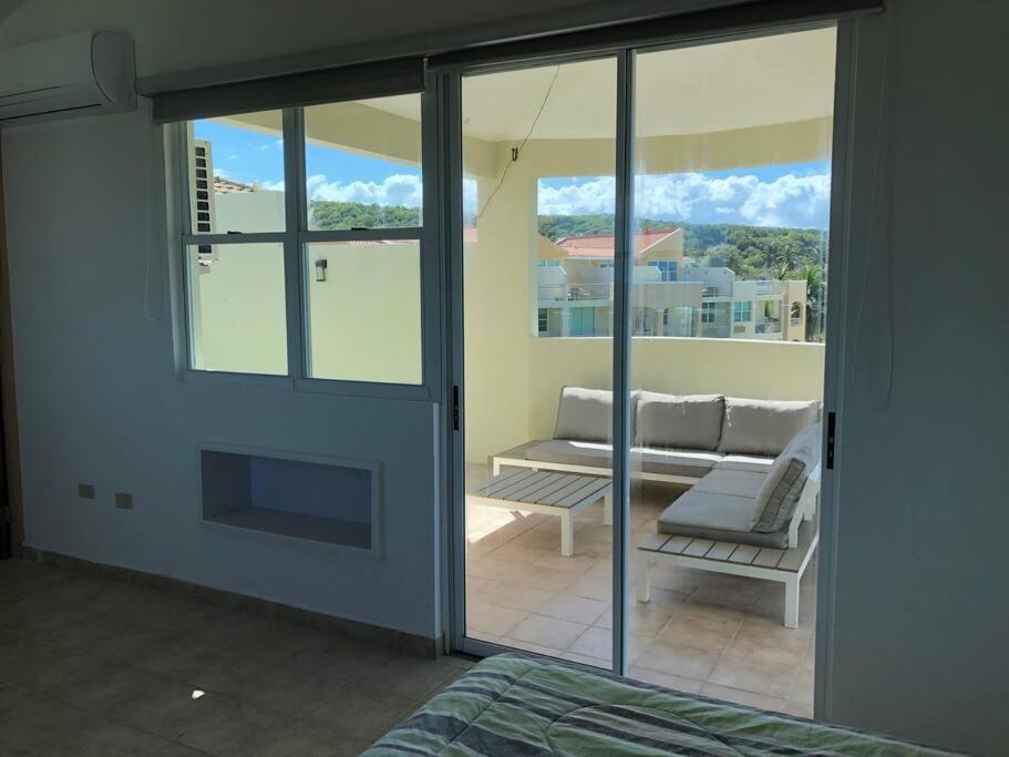 Haudimar Ph Beachfront Apt 4Br/3Bath Isabela Exterior foto